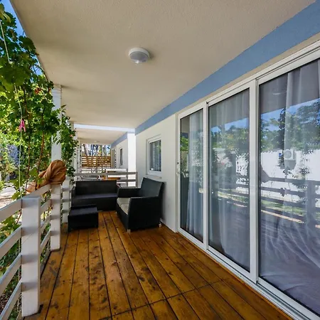 Mobile Homes Sveti Kriz Tatil parkı