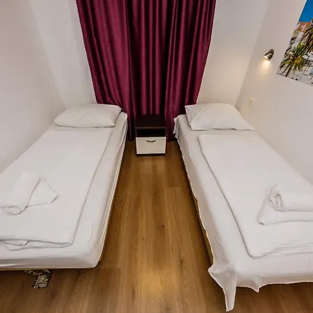 منتزه العطل Mobile Homes Sveti Kriz تروغير