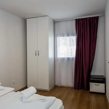 Mobile Homes Sveti Kriz Park za odmor 4*