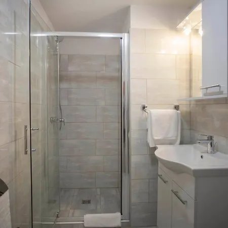 Mobile Homes Sveti Kriz 4*